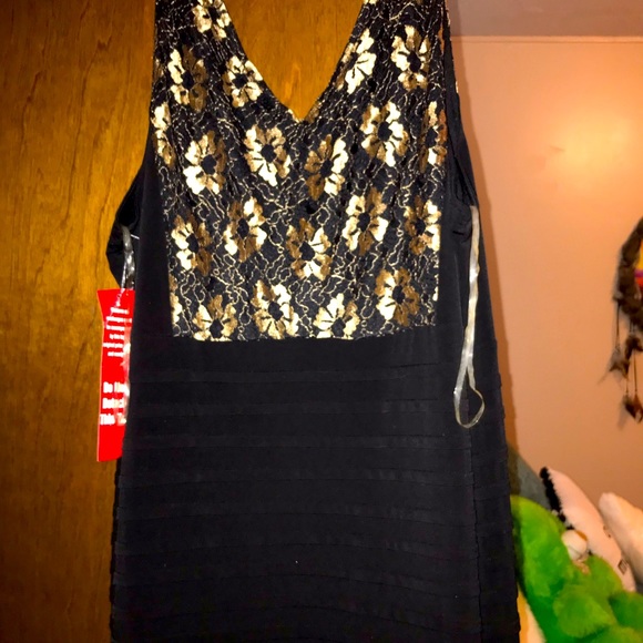 Cocktail dresss - Picture 3 of 4